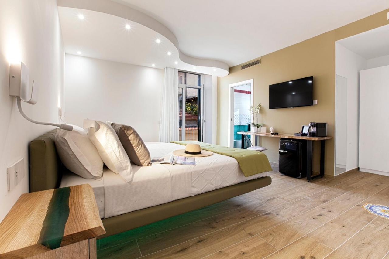 Yourhome - Lidia Rooms & Suites Sorrent Exterior foto